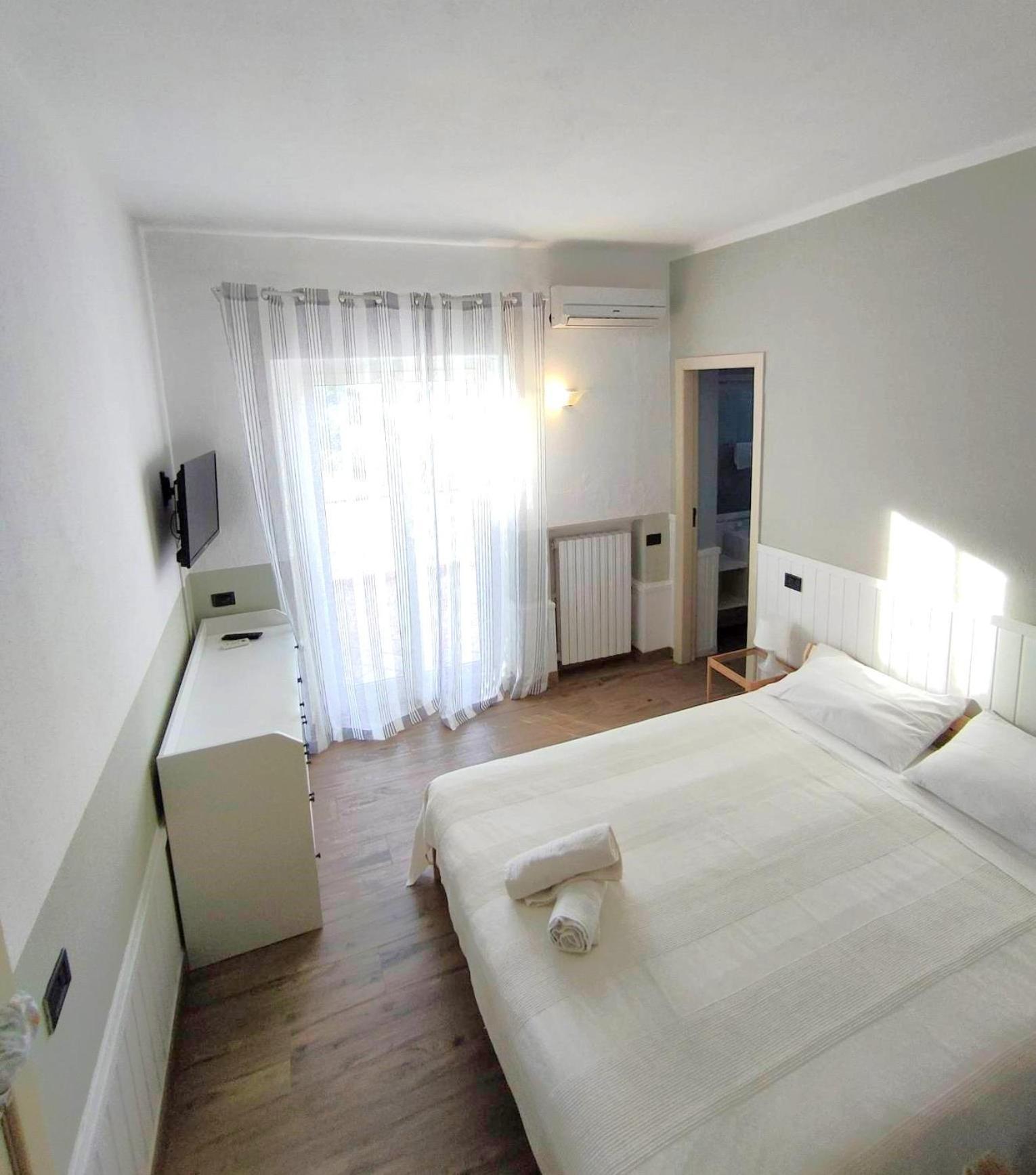Cinque Pini Bed & Breakfast *